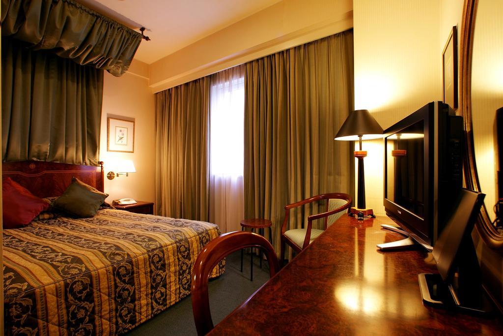Dukes Hotel Nakasu Fukuoka  Zewnętrze zdjęcie