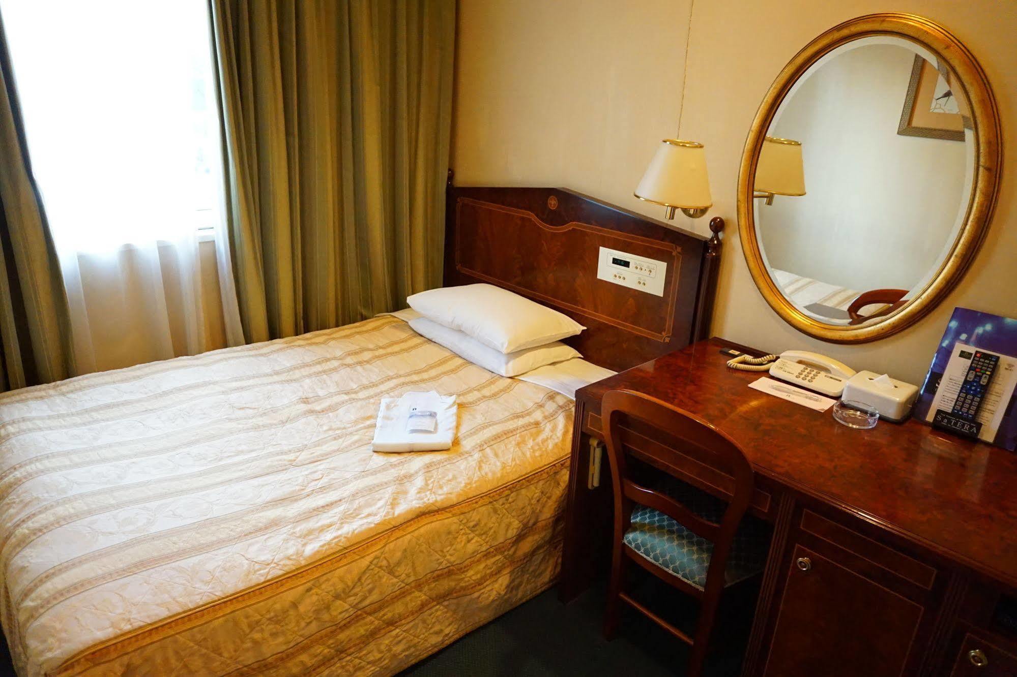 Dukes Hotel Nakasu Fukuoka  Zewnętrze zdjęcie