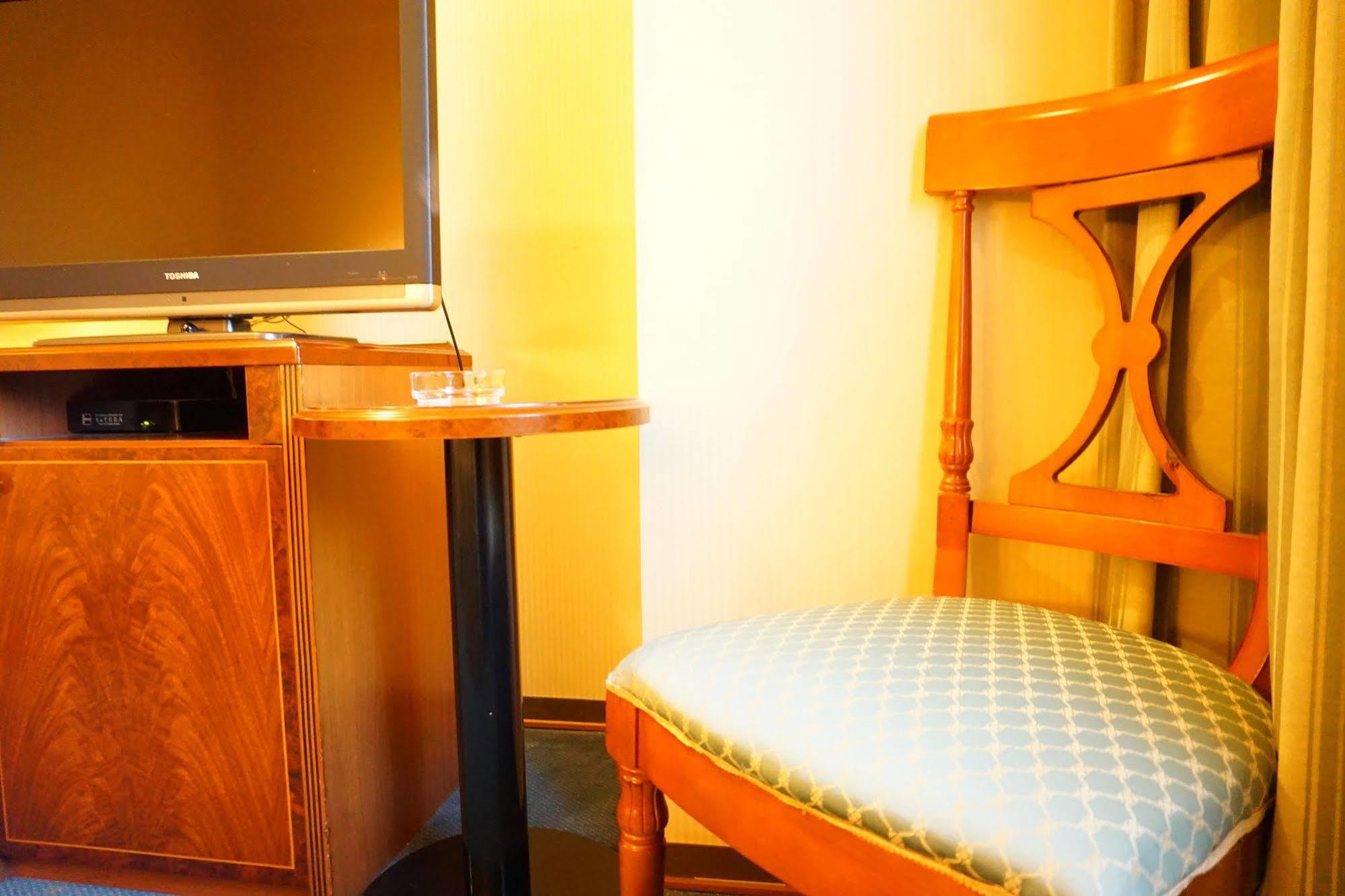 Dukes Hotel Nakasu Fukuoka  Zewnętrze zdjęcie